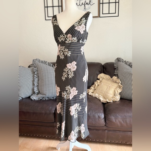 Max & Cleo Elegant 100% Silk Midi Floral Black‎ Brown & Pink Dress Size 10 - Picture 5 of 12